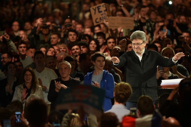 Jean-Luc Mélenchon, candidat de La France insoumise à la présidentielle, lors d'une meeting de campagne à Lille, le 12 avril 2017