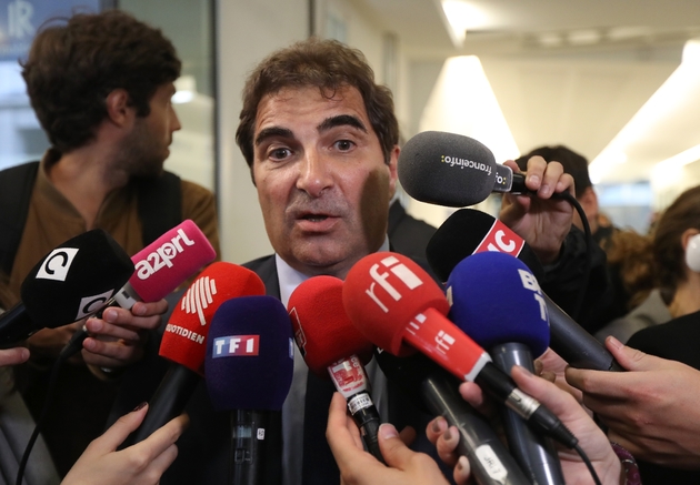 Christian Jacob, patron du groupe LR à l'Assemblée nationale, s'exprime à la sortie d'une réunion au siège de LR à Paris le 27 mai 2019