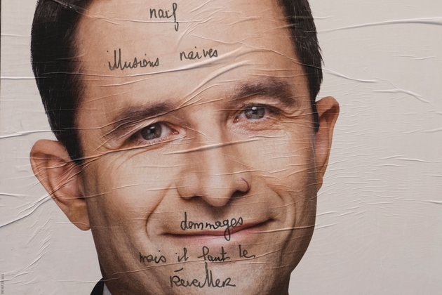 Graffiti sur une affiche de capagne de Benoît Hamon le 19 avril 2017