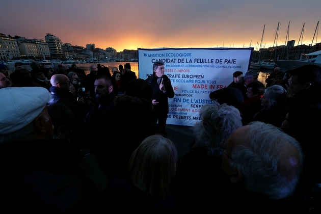 Le candidat à la primaire du PS, Arnaud Montebourg à Marseille, le 20 janvier 2017