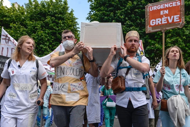 Manifestation des personnels des services d'urgences à Paris le 6 juin 2019