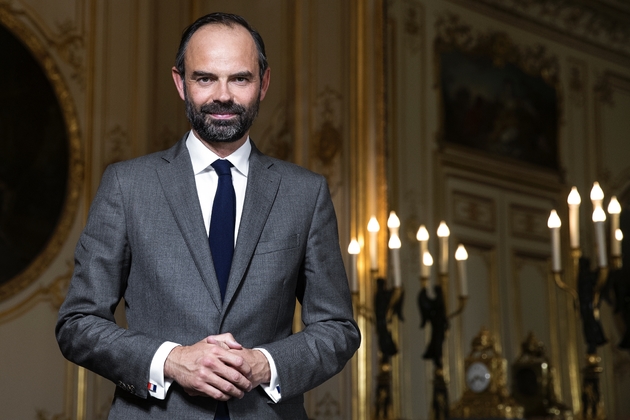 Le nouveau Premier ministre Edouard Philippe dans son bureau à Matignon, le 17 mai 2017 à Paris
