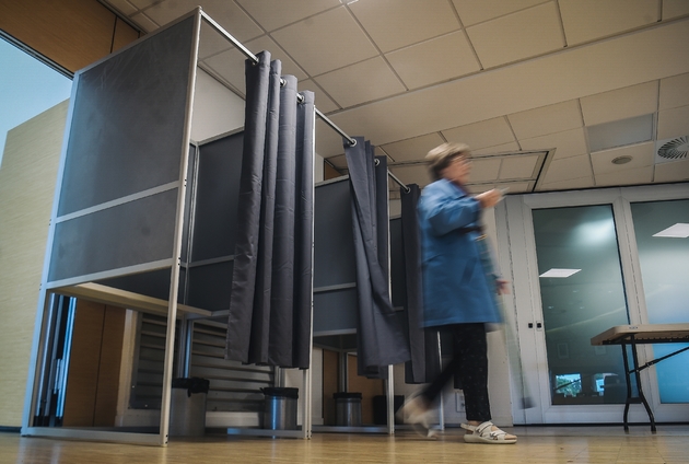 Selon un sondage Ifop réalisé le 5 mars et publié dimanche, 28% des électeurs sont susceptibles de ne pas aller voter dimanche