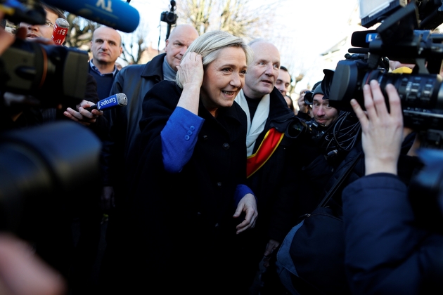 Marine Le Pen, candidate Front national à la présidentielle, le 6 janvier 2016 à Ecouis dans l'Eure