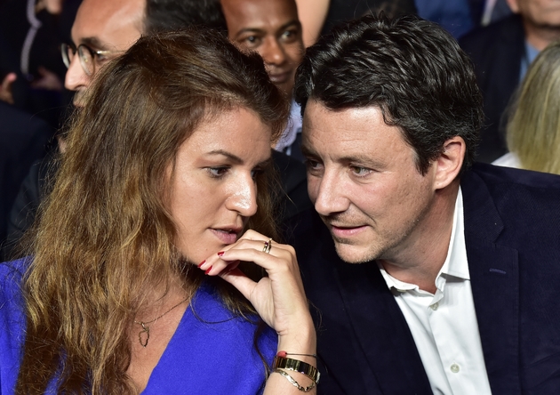 Benjamin Griveaux et Marlène Schiappa discutent lors du 