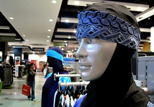 Des burkinis en vente dans un magasin de Dubaï, le 23 août 2009 Des burkinis en vente dans un magasin de Dubaï, le 23 août 2009