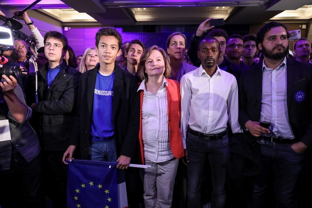 Nathalie Loiseau entourée de militants LREM à la Mutualité à Paris, le 26 mai 2019