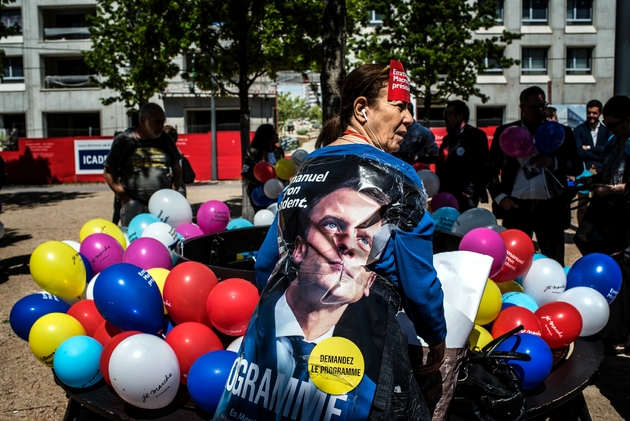 Des partisans d'Emmanuel Macron à Lyon, le 29 avril 2017