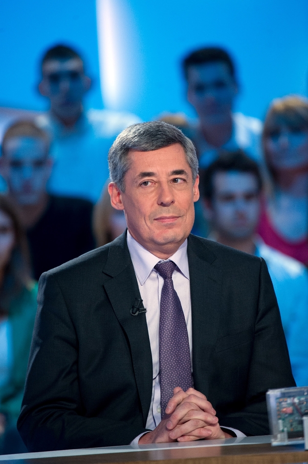 Henri Guaino (LR), le 28 février 2012 sur le plateau d'une émission de Canal+ à Paris 