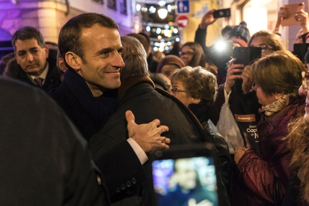 Le président Macron au marché de Noël de Strasbourg, le 14 décembre 2018