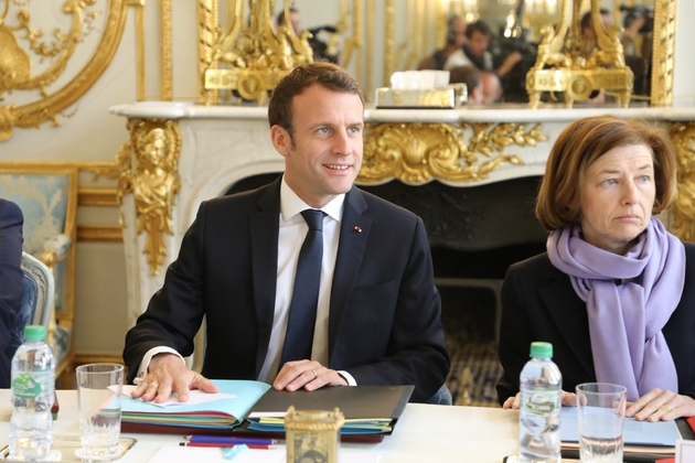 Emmanuel Macron et la ministre de la Défense Florence Parly au conseil des ministres, le 1er avril 2019