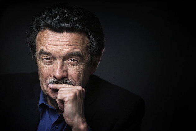 Le cofondateur et patron de Mediapart Edwy Plenel pose à Paris le 17 février 2016  