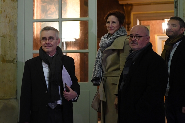 Le secrétaire général de Force ouvrière Yves Veyrier (G) à Matignon, le 25 novembre 2019 à Paris
