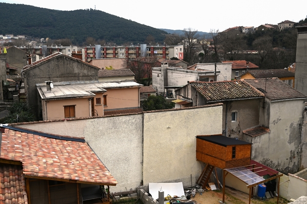 Vue d'un quartier de La Grand-Combe, dans le Gard, le 13 février 2020