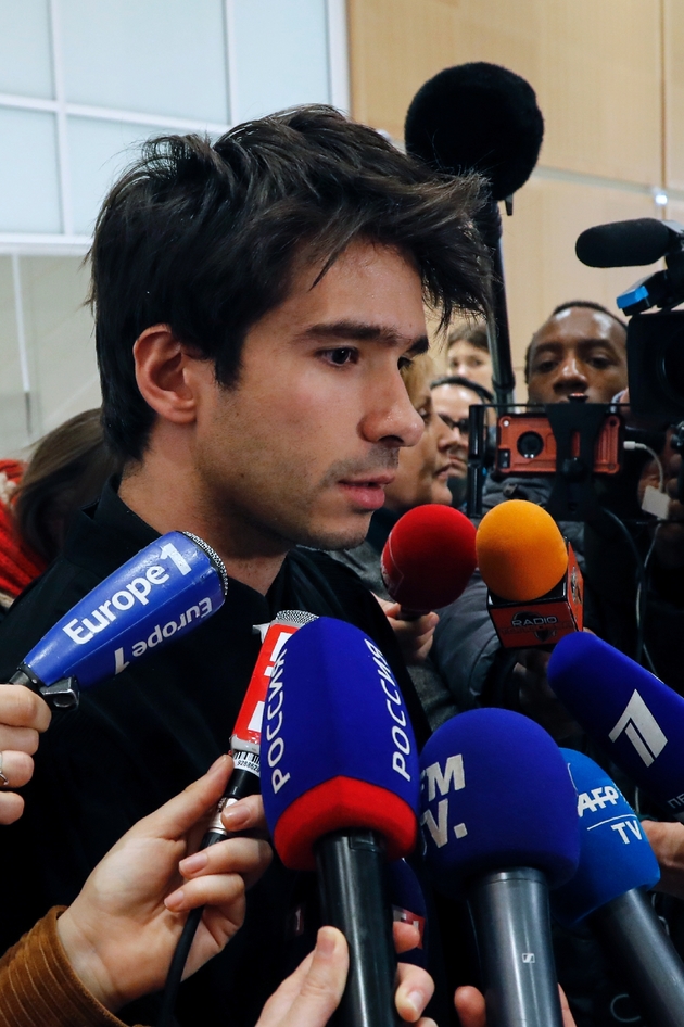 L'avocat Juan Branco répond à la presse au TGI de Paris, le 18 février 2020