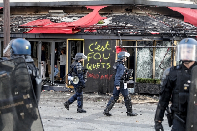 Le Fouquets', restaurant huppé, a été pris pour cible lors de la manifestation des 