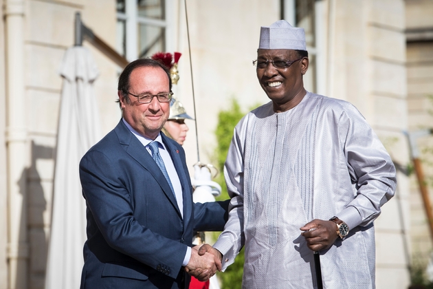 François Hollande accueille le président tchadien Idriss Deby Itno à l'Élysée, le 20 août 2016.
