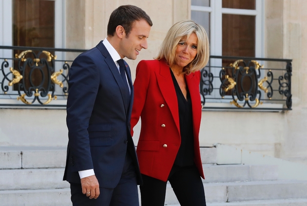 Le président Emmanuel Macron et son épouse Brigitte, le 6 juillet 2017 à l'Elysée, à Paris