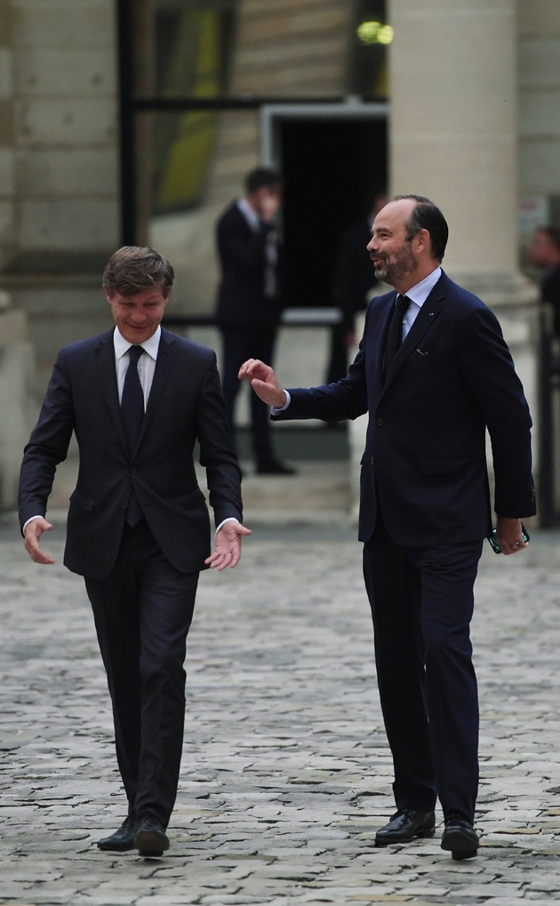 Le Premier ministre Edouard Philippe (D) accueilli par le maire de Bordeaux Nicolas Florian, le 1er octobre 2019 à Bordeaux