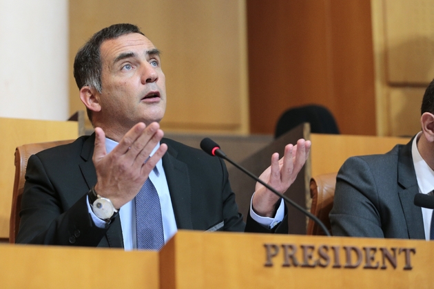 Gilles Simeoni, président de l'exécutif corse, lors d'une réunion de l'Assemblée de Corse, le 30 mars 2017 à Ajaccio