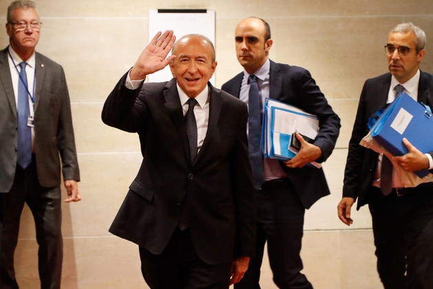 Le ministre de l'Intérieur français Gérard Collomb arrive à son audition devant la commission d'enquête de l'Assemblée nationale sur l'affaire Benalla, le 23 juillet 2018