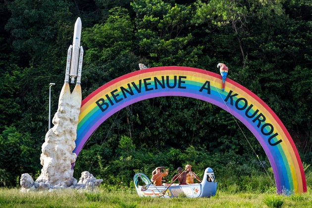 L'entrée du central spatial guyanais à Kourou le 3 avril 2017