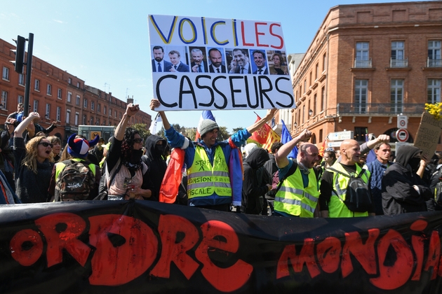 Jean-Baptiste Reddé, figure familière des manifestations parisiennes connu sous le pseudonyme 