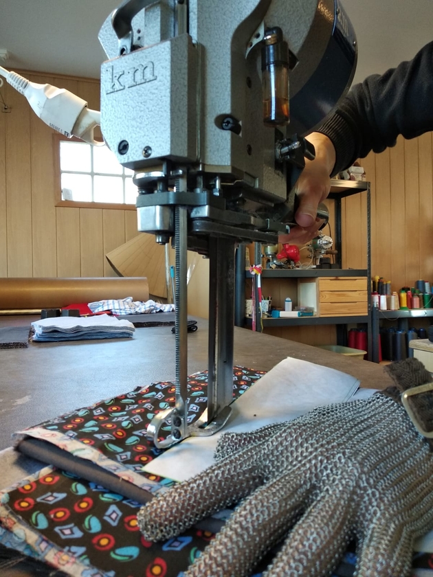 Fabrication de masques avec filtre en tissu non tissé  - Brionne (Eure)