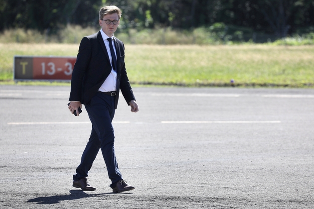 Francois-Xavier Lauch, chef de cabinet du président Emmanuel Macron, était le supérieur d'Alexandre Benalla à l'Elysée, ici le 5 mai 2018 à l'aéroport d'Ouvéa
