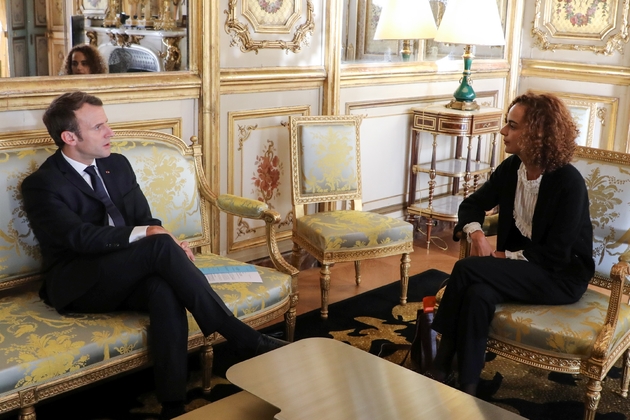 La romancière franco-marocaine Leïla Slimani lors d'un entretien avec Emmanuel Macron à l'Elysée, le 6 novembre 2017