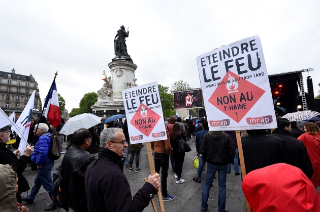 Au moins 2.000 personnes rassemblées Place de la République à Paris pour 