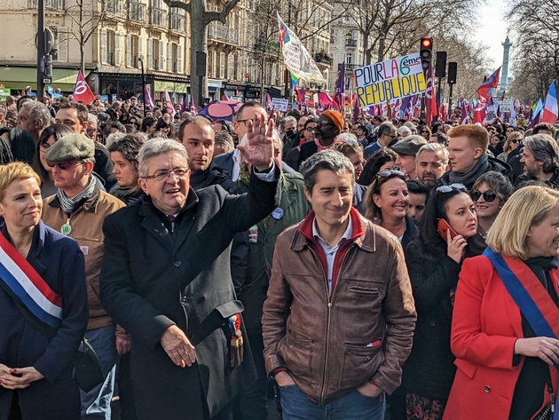 melenchon_entre_bastille_et_republique.jpg