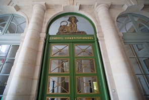 FRANCE : Institutions et services d'Etat