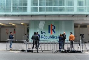 Paris: Guillaume Larrive depose sa candidature pour la presidence des Republicains