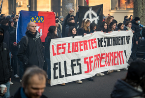 Paris : Manifestation contre le pass vaccinal