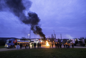 Rouen Bloquage Rond-point des vaches